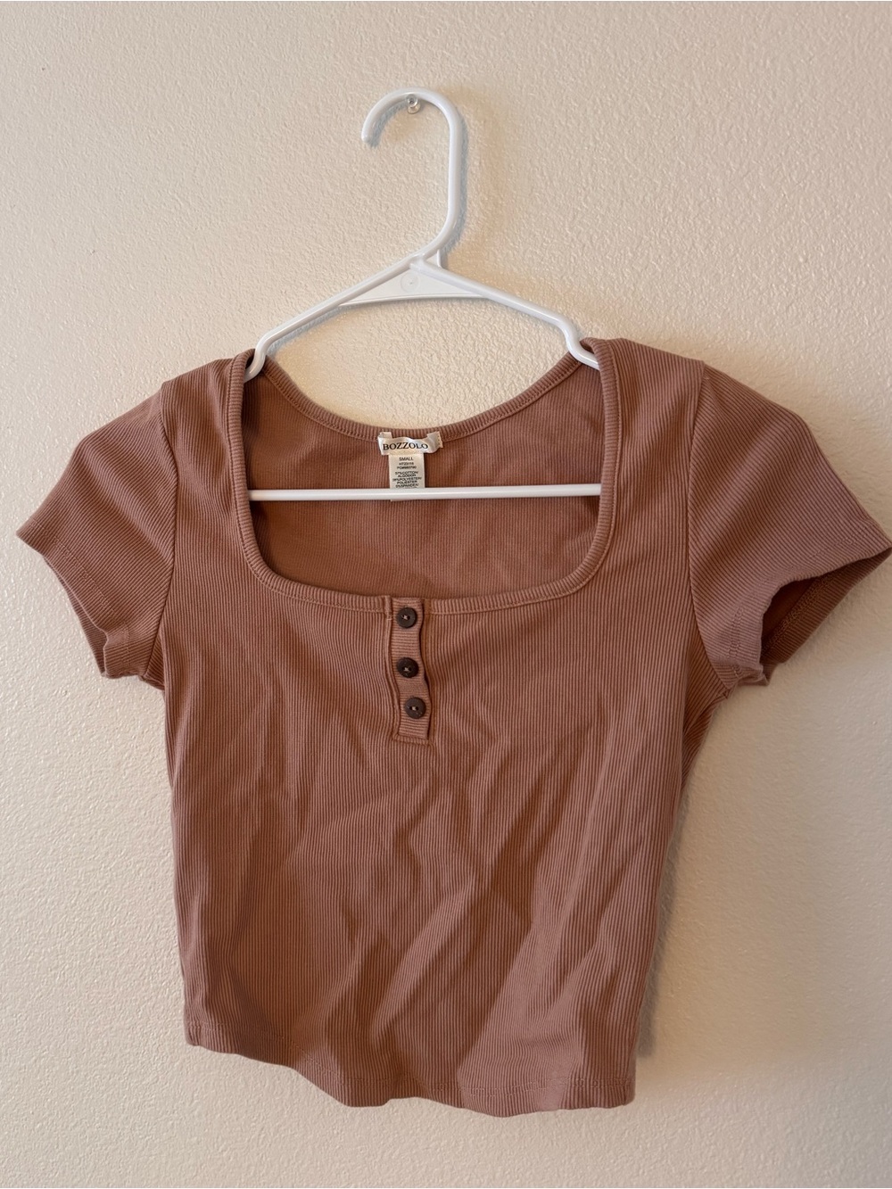 Bozzolo Mauve-Brown Ribbed Scoop Henley Crop Top